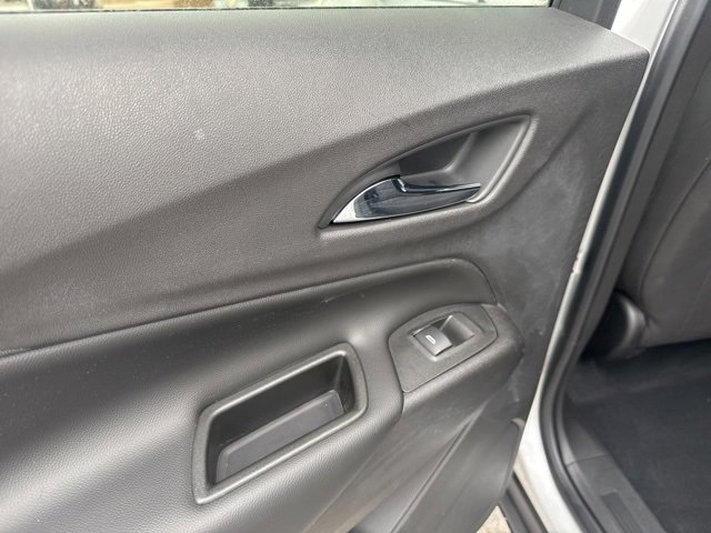 Used 2020 Chevrolet Equinox LT image 23