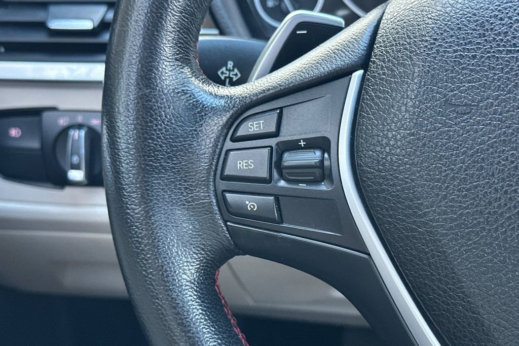 Used 2016 BMW 328i Sedan w/ Technology Package image 26