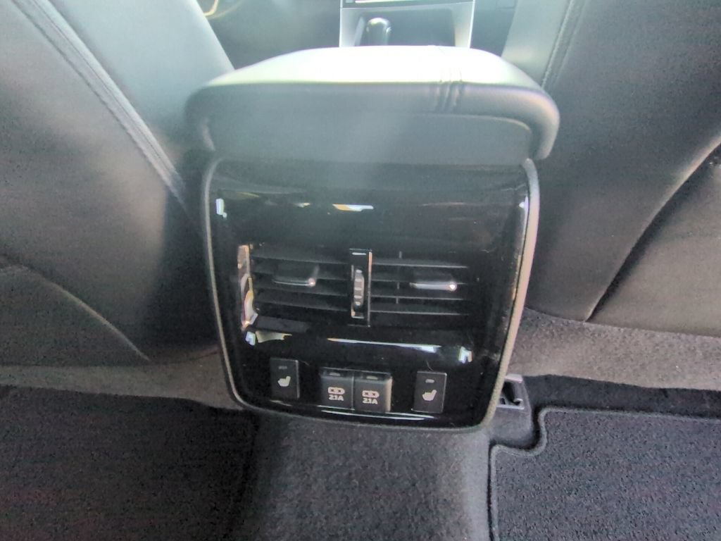 Used 2020 Toyota Avalon Touring FWD image 24