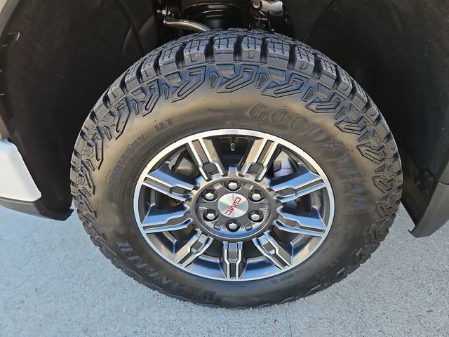 Used 2025 GMC Sierra 1500 AT4 AWD/4WD image 32