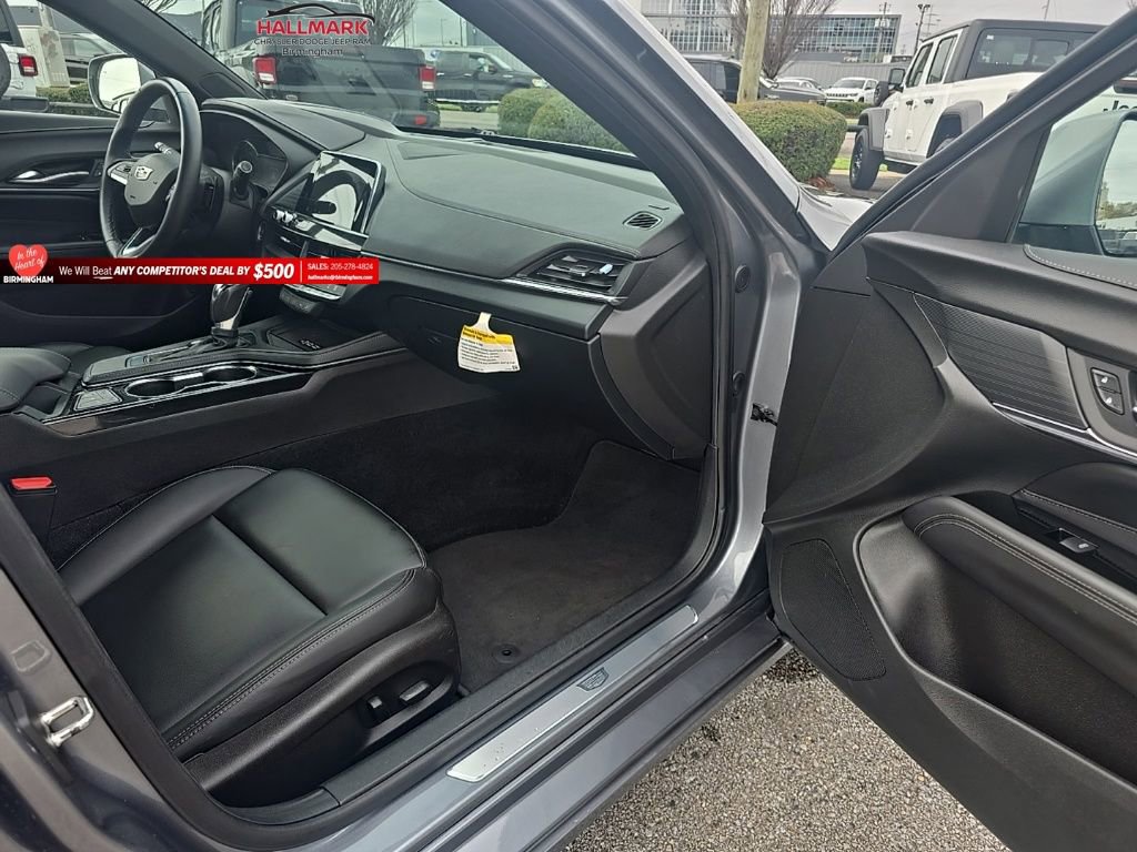 Used 2022 Cadillac CT4 Luxury w/ Cold Weather Package image 19