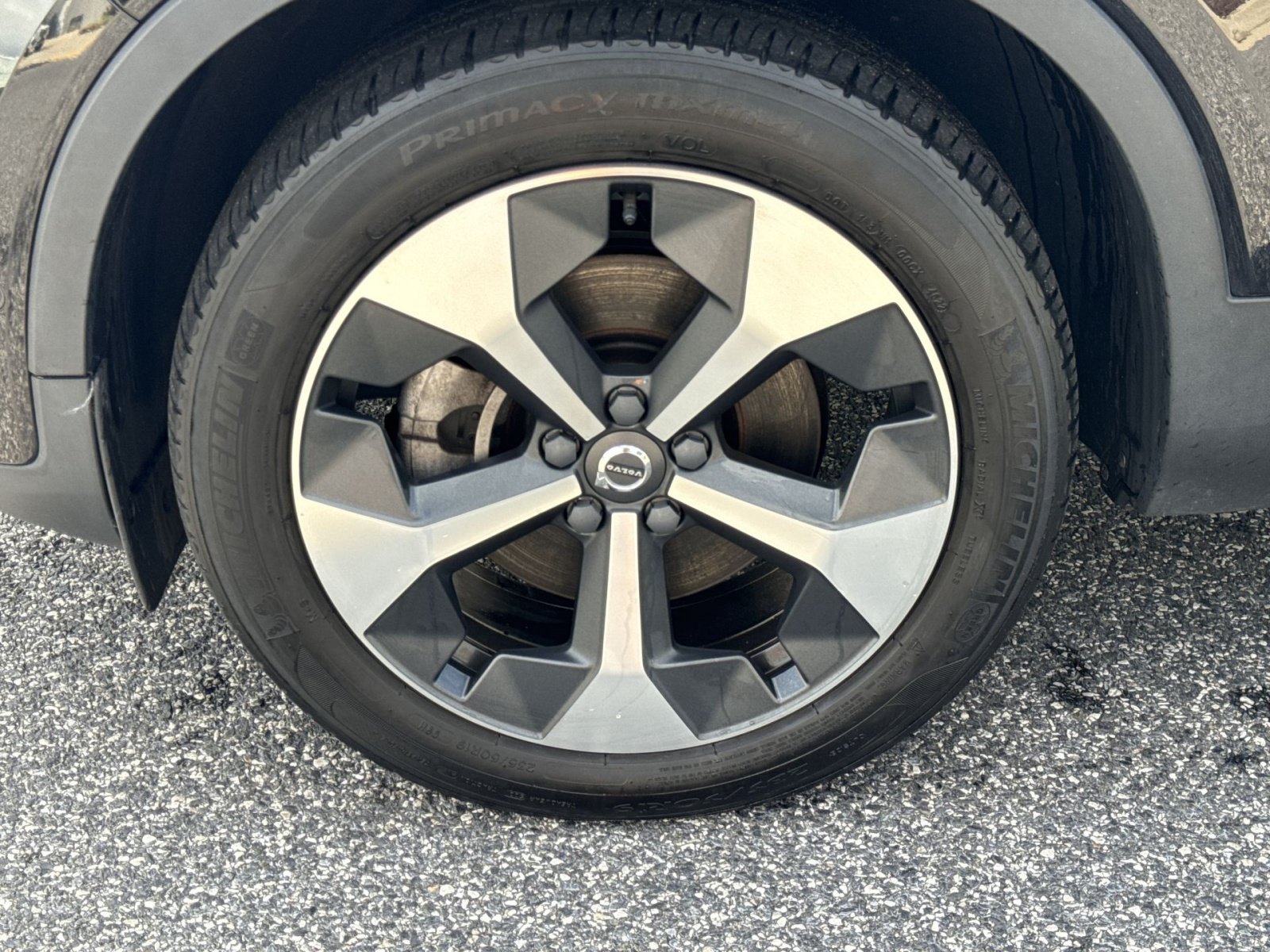 Certified 2023 Volvo XC40 B5 Ultimate w/ Climate Package AWD/4WD image 12
