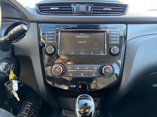 Used 2021 Nissan Rogue Sport S image 21