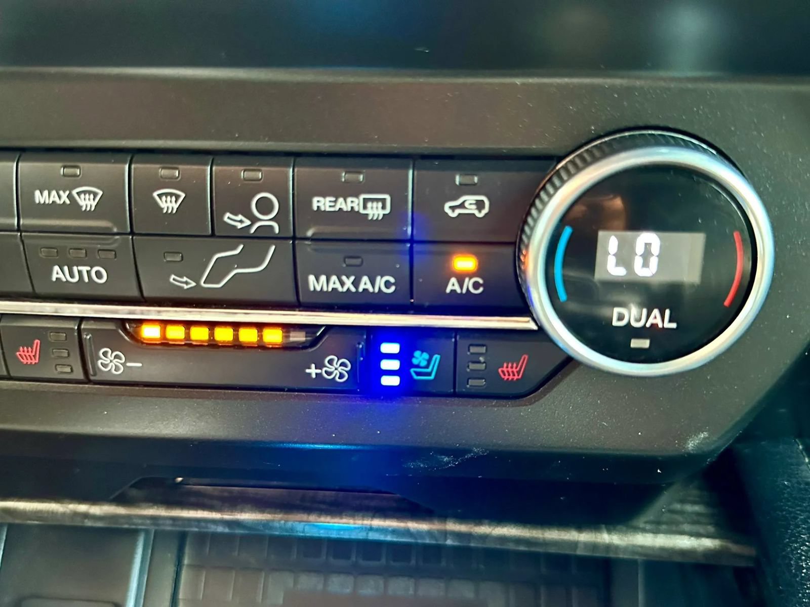 Used 2021 Ford Expedition Limited RWD image 33