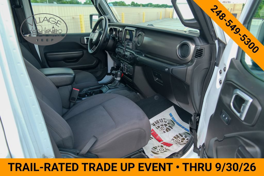 Used 2022 Jeep Gladiator Sport AWD/4WD image 12