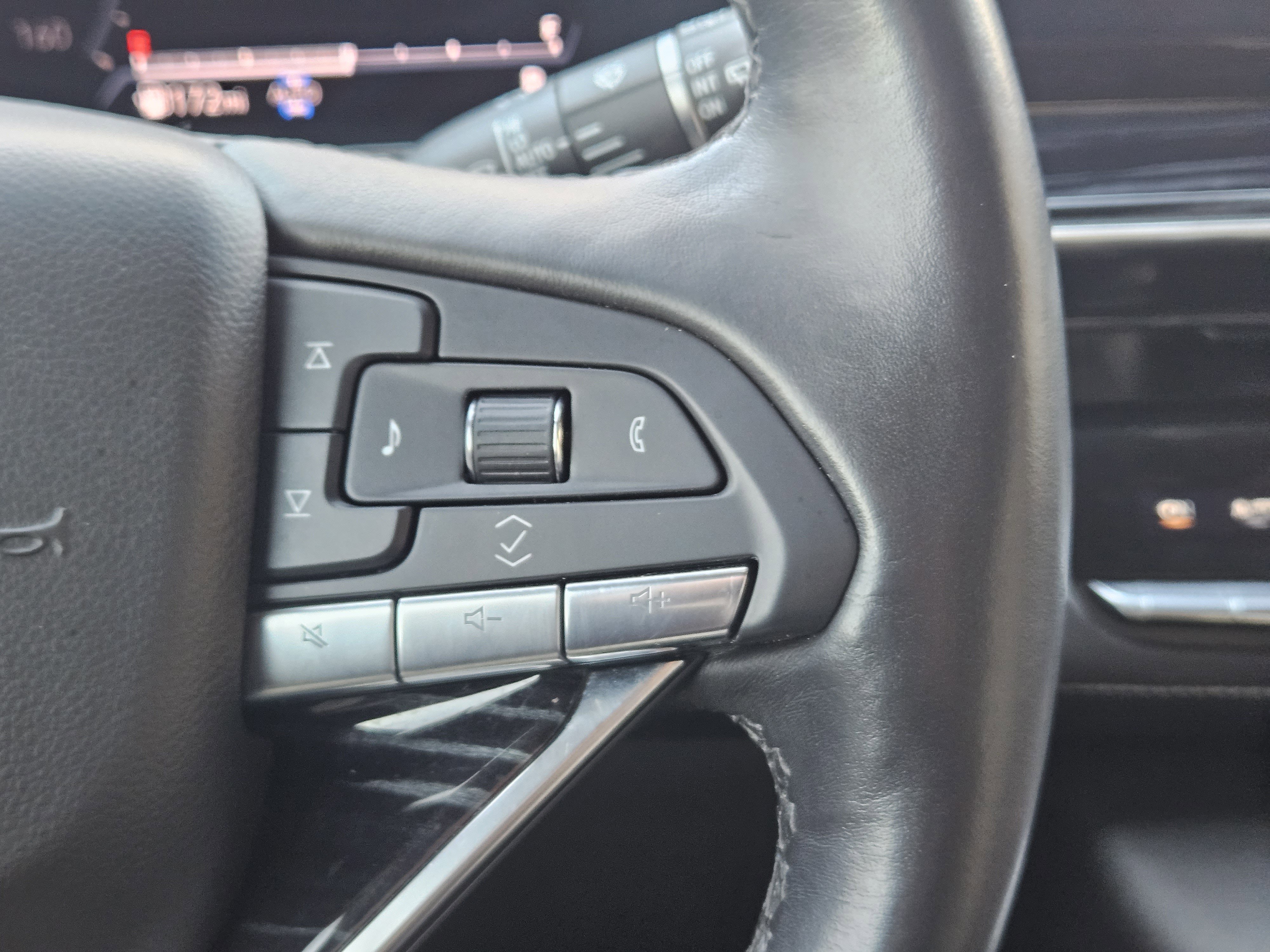 Used 2022 Cadillac Escalade ESV Sport image 29