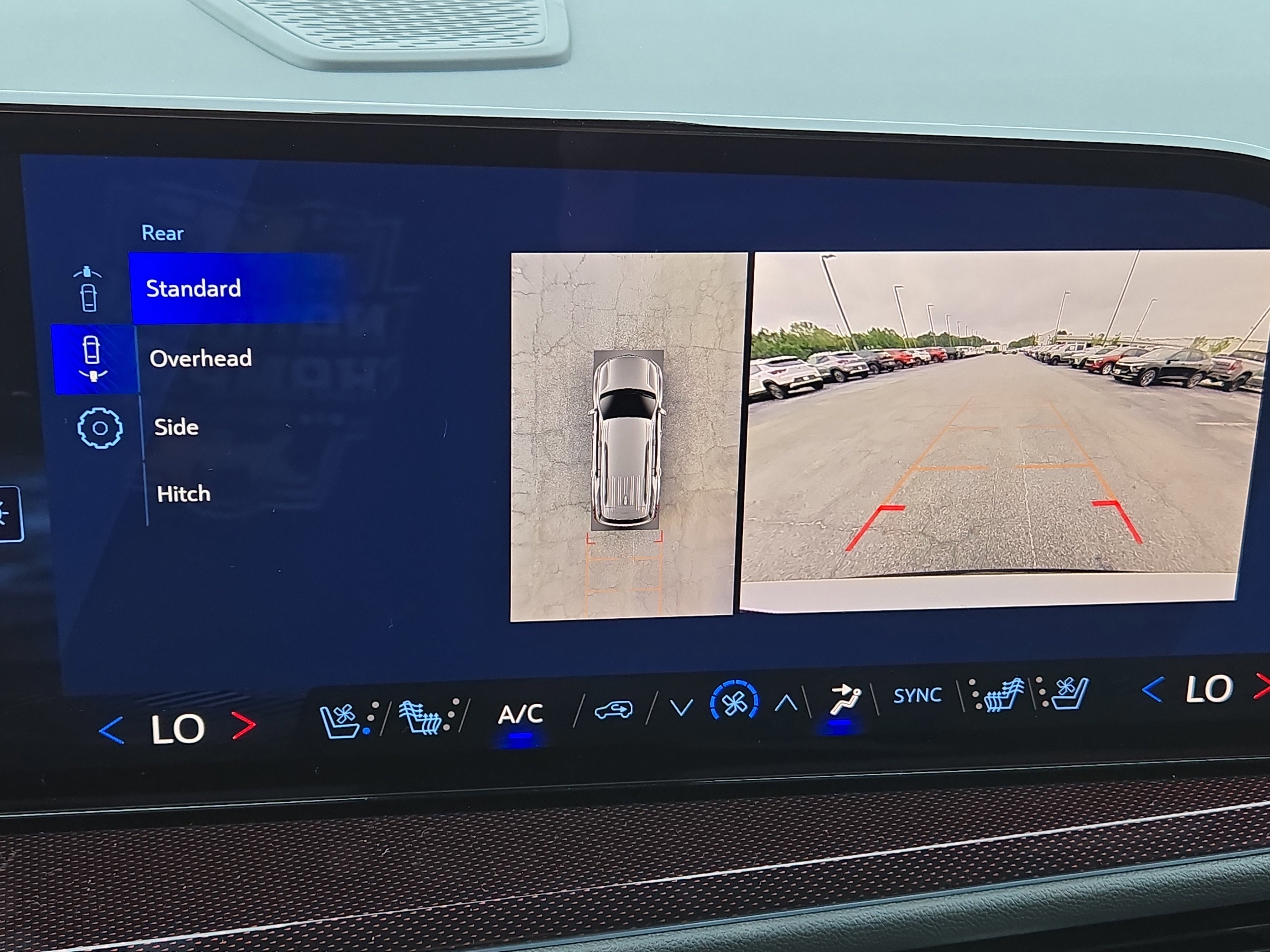 New 2026 Chevrolet Traverse RS image 34