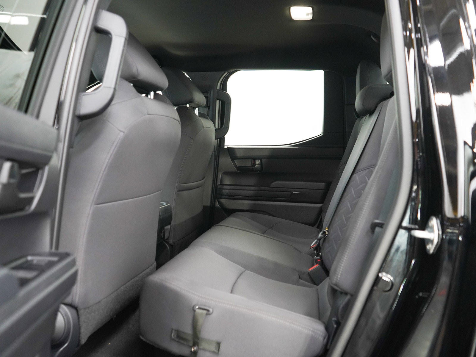 Used 2024 Toyota Tacoma SR AWD/4WD image 16