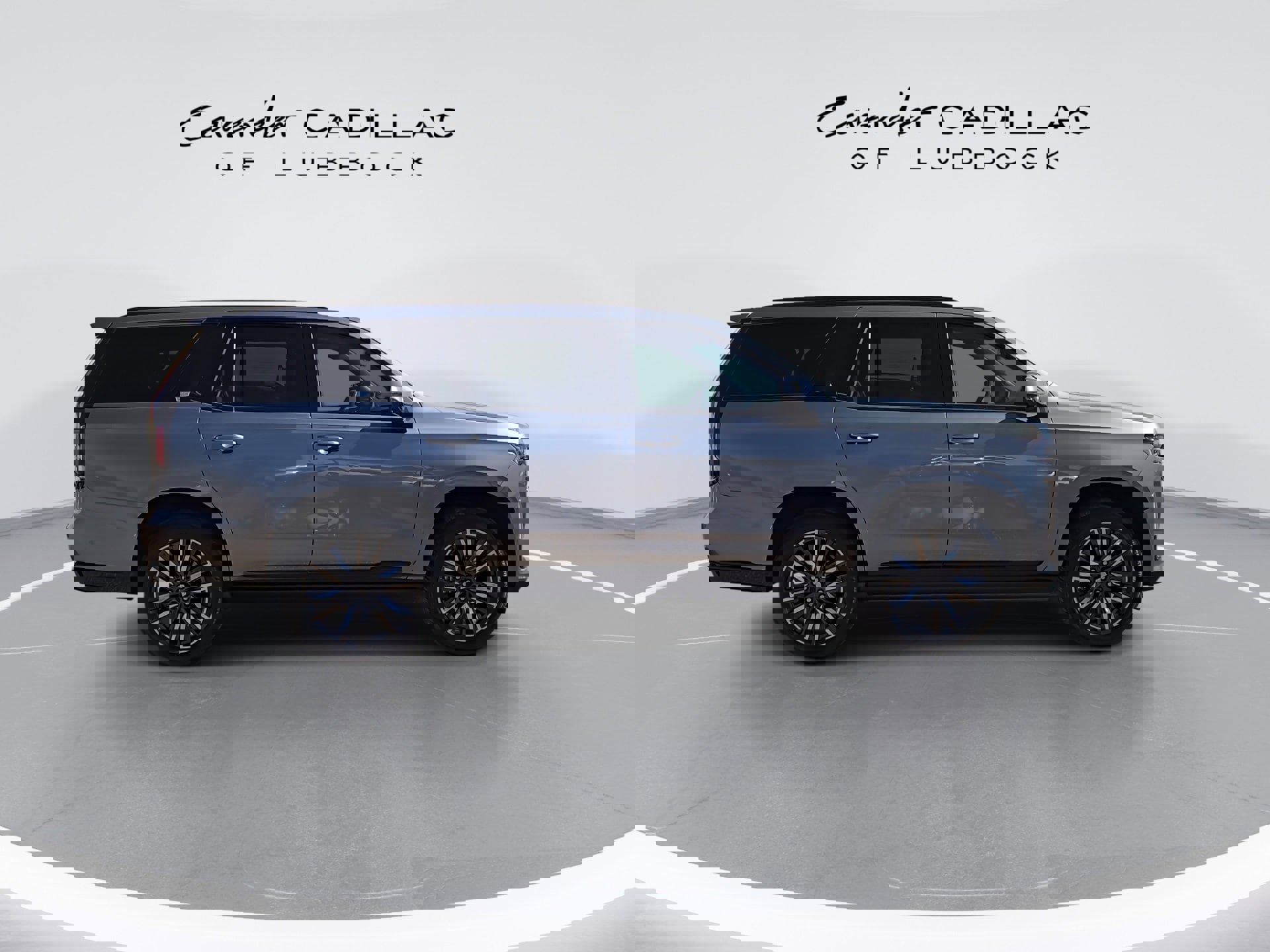 Certified 2022 Cadillac Escalade Sport Platinum w/ Heavy-Duty Trailer Package image 9