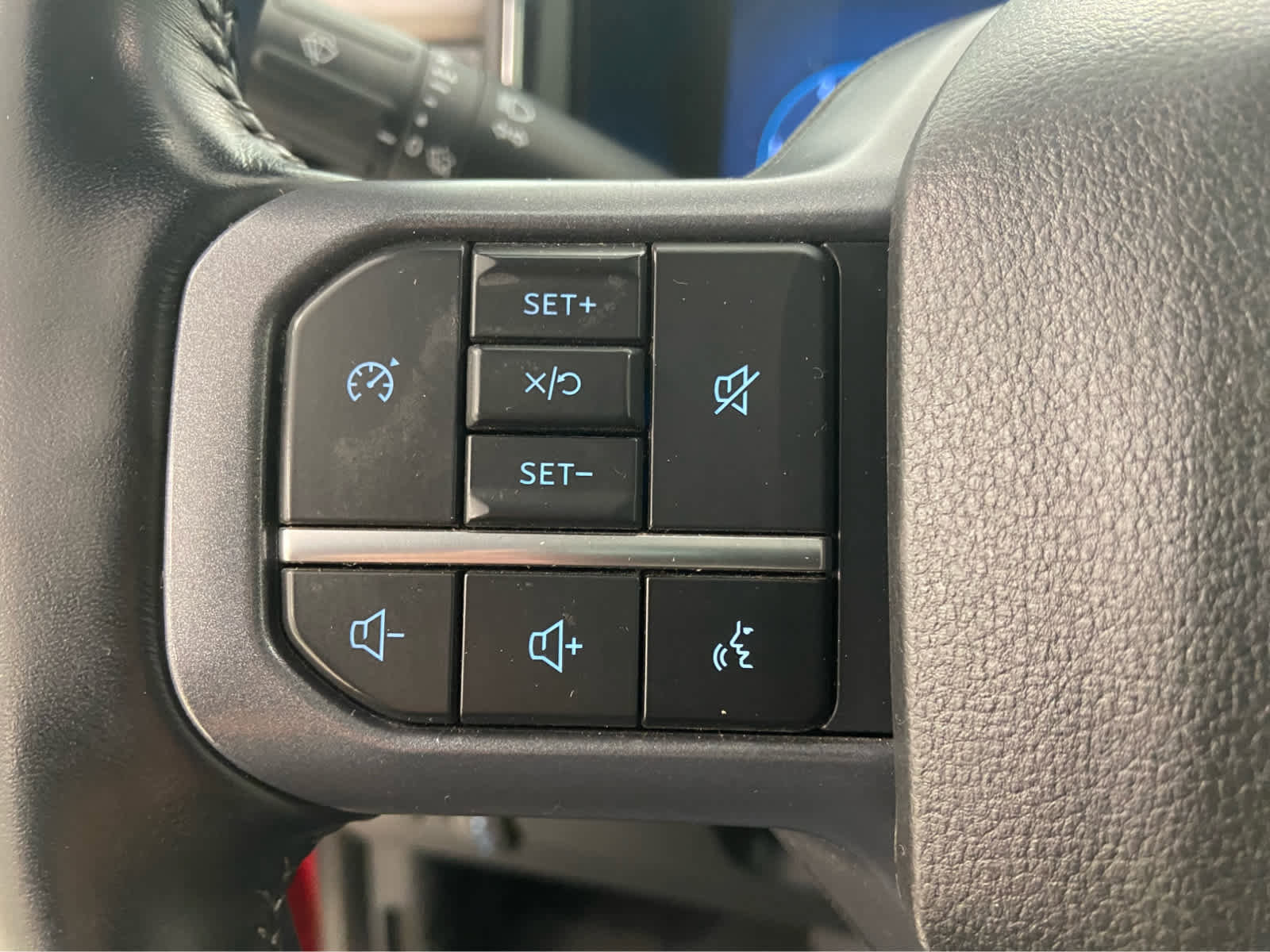 Used 2023 Ford F250 Lariat w/ Sport Appearance Package image 26