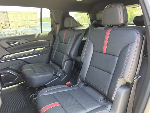 New 2026 Chevrolet Traverse RS w/ LPO, Floor Liner Package FWD image 21