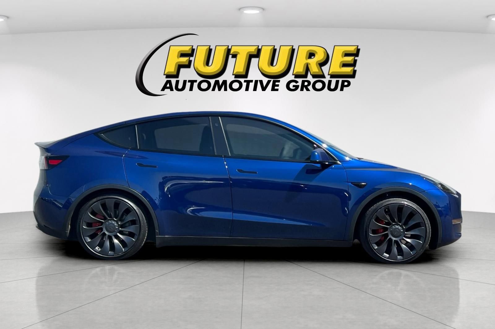 Used 2023 Tesla Model Y Performance AWD/4WD image 3