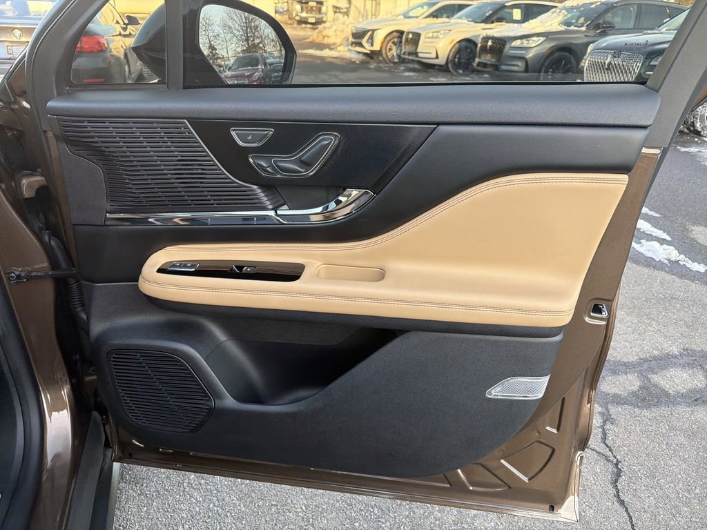 Certified 2022 Lincoln Corsair Grand Touring w/ Elements Technology Bundle image 14