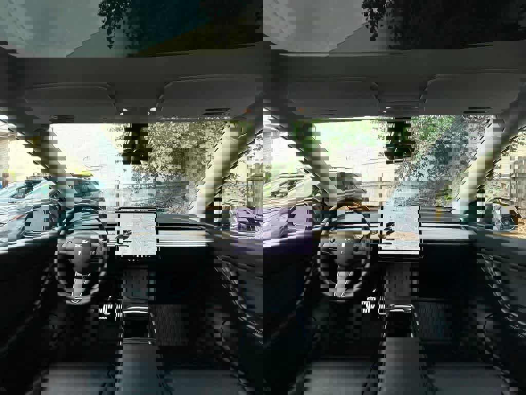 Used 2021 Tesla Model Y Performance AWD/4WD image 9