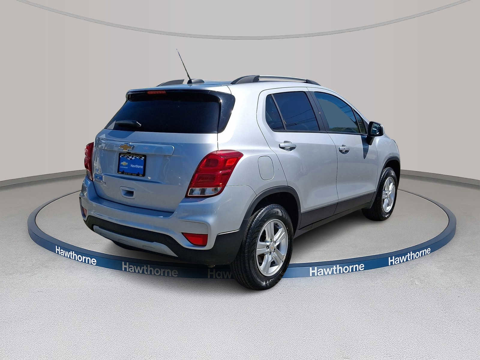 Used 2022 Chevrolet Trax LT w/ LT Convenience Package AWD/4WD image 6