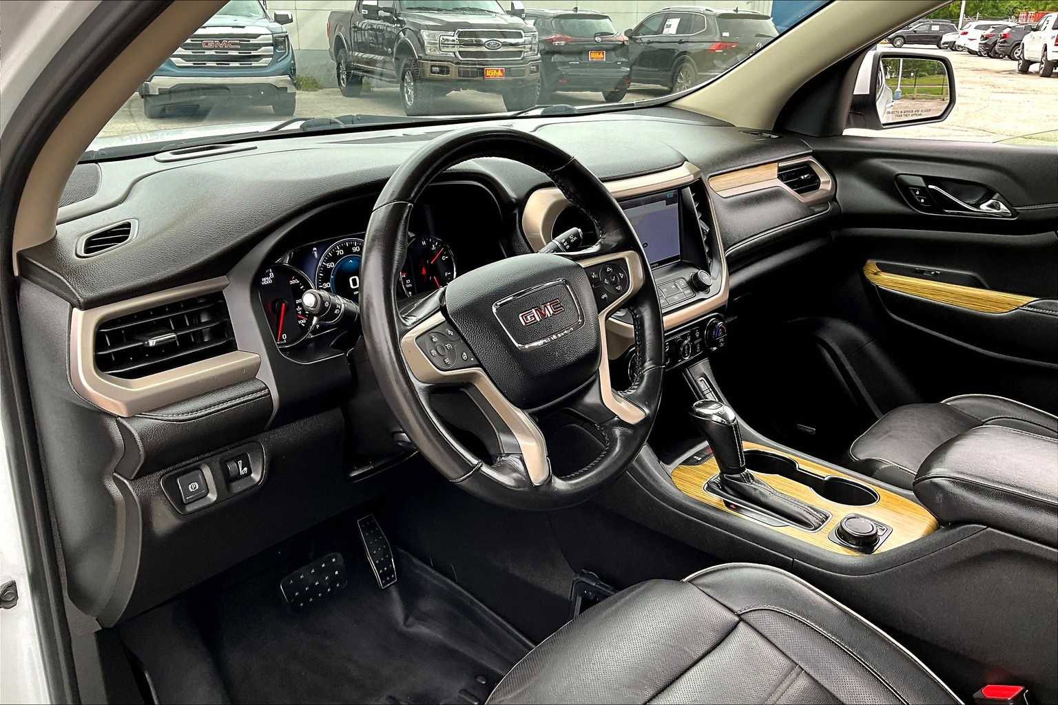 Used 2019 GMC Acadia Denali FWD image 17