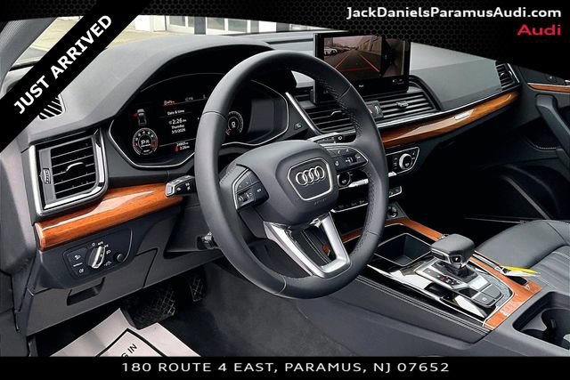 Used 2023 Audi Q5 2.0T Premium Plus w/ Premium Plus Package image 9