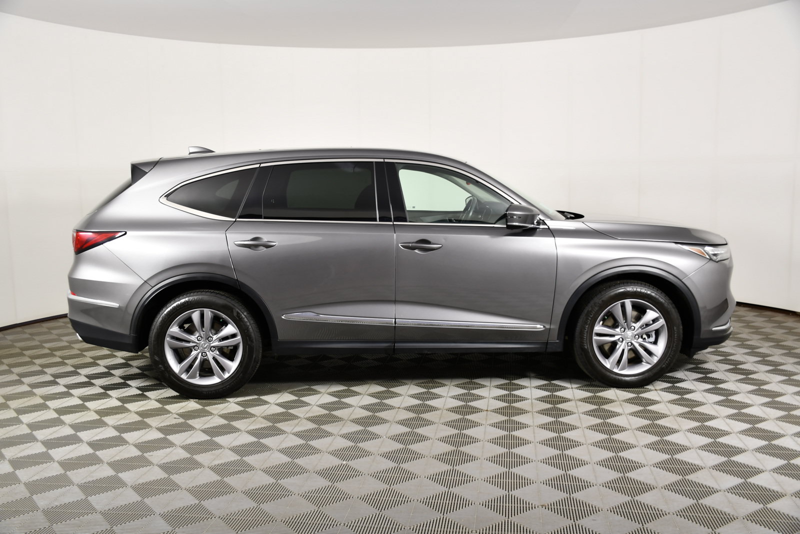 Certified 2024 Acura MDX SH-AWD image 5