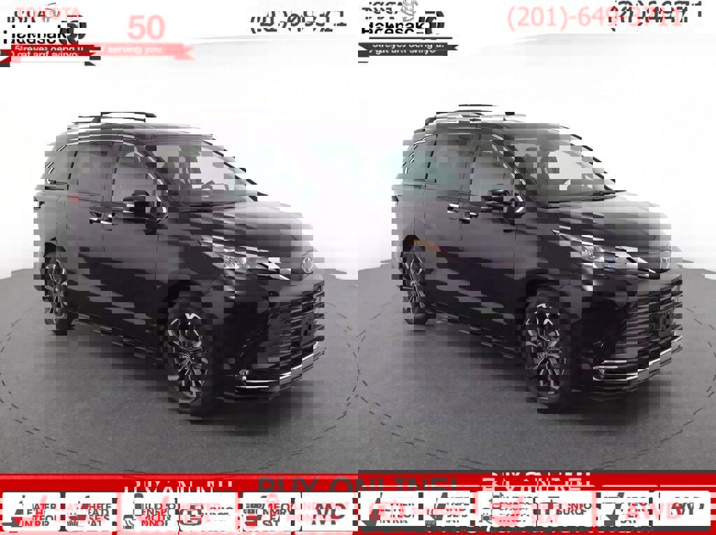 Used 2025 Toyota Sienna Platinum AWD/4WD image 1