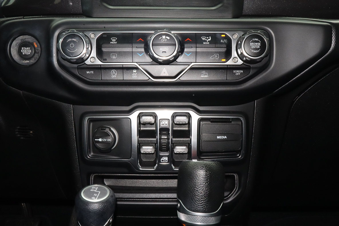 Used 2021 Jeep Wrangler Unlimited Sport AWD/4WD image 11