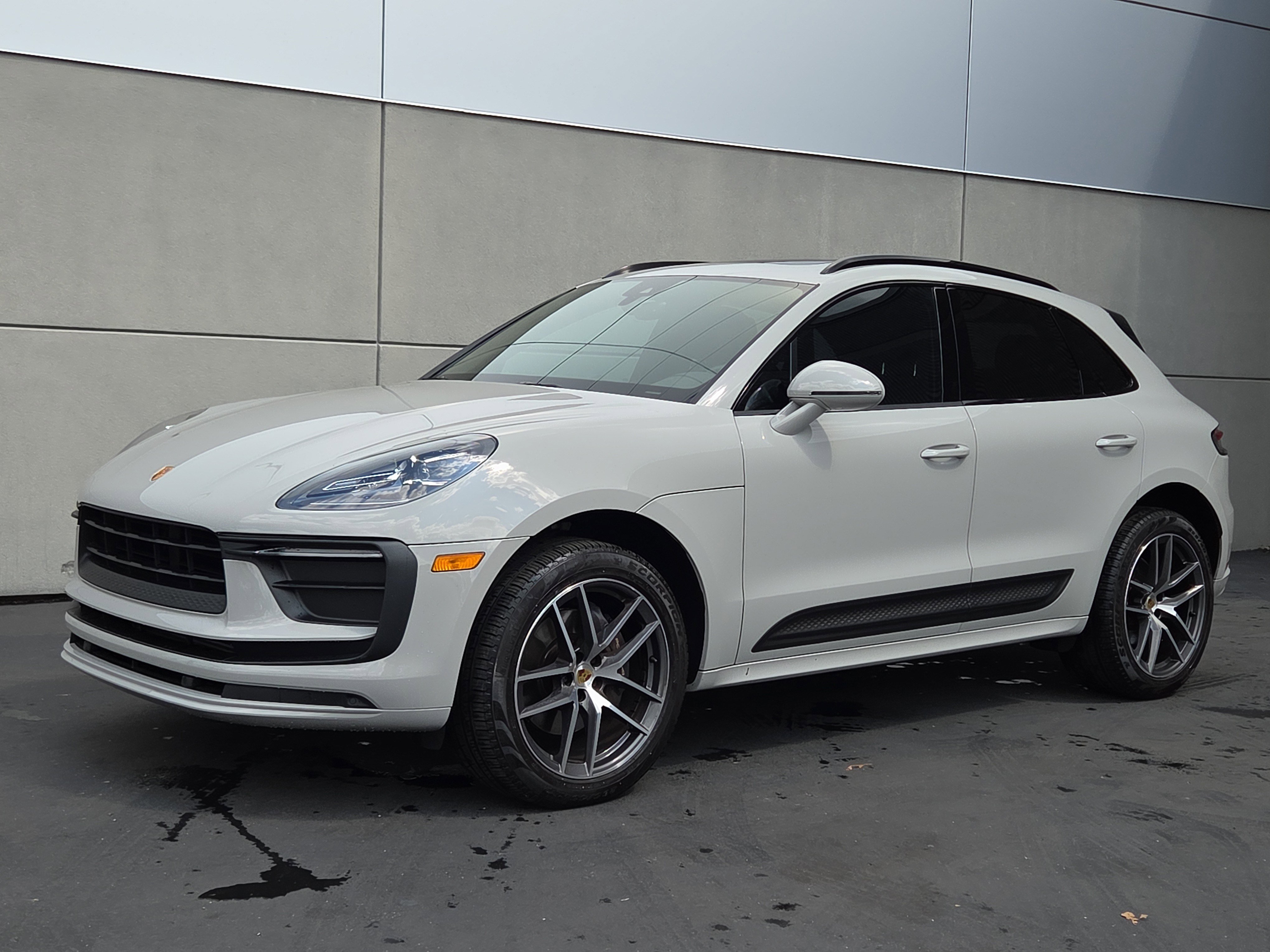 Certified 2022 Porsche Macan