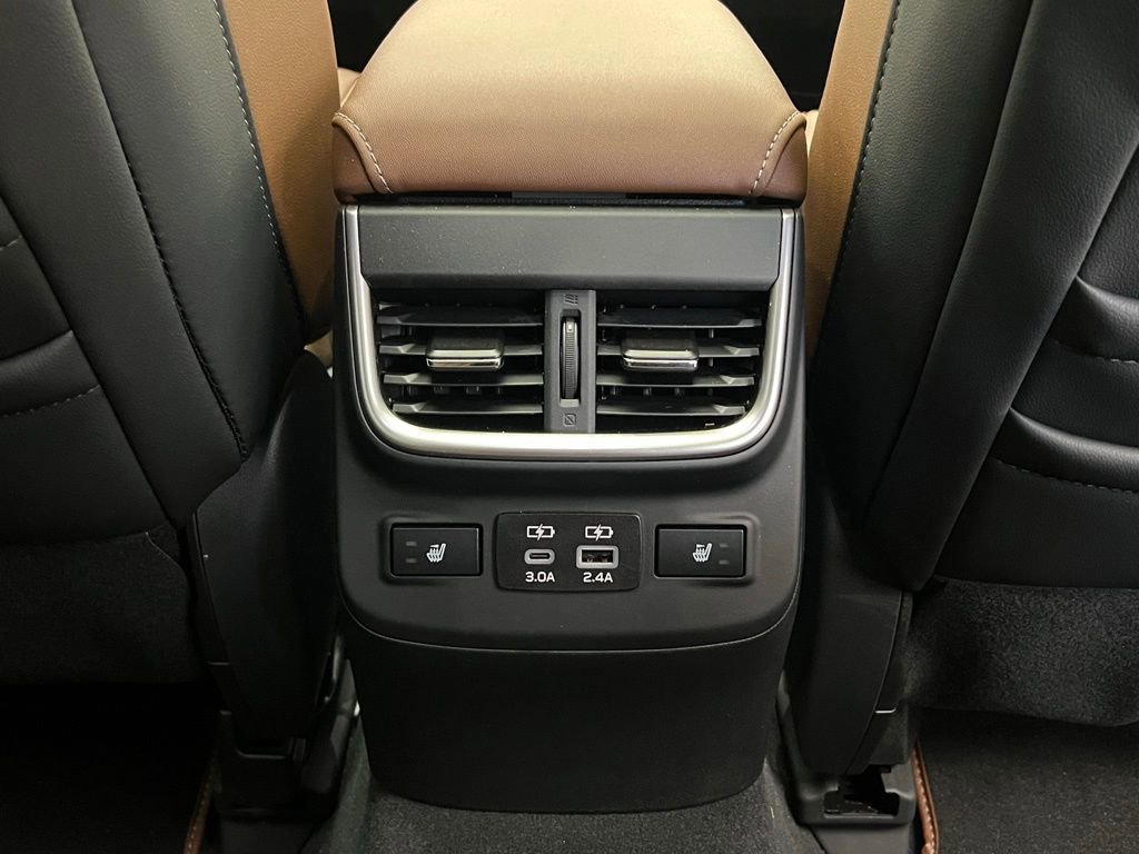 Used 2025 Subaru Outback Touring XT w/ Popular Package #2 image 10
