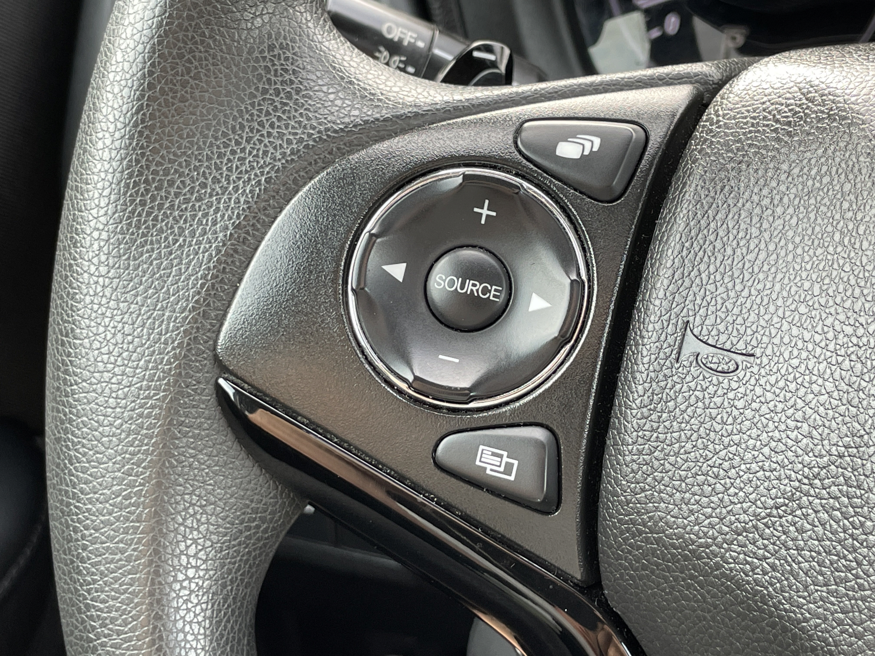 Used 2018 Honda HR-V EX image 18