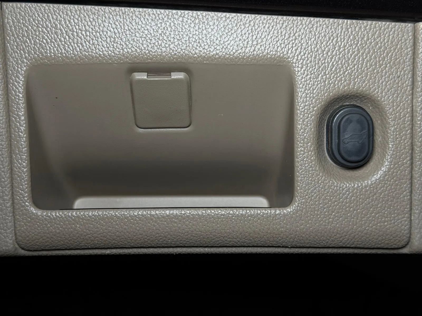 Used 2015 GMC Yukon XL SLT AWD/4WD image 23