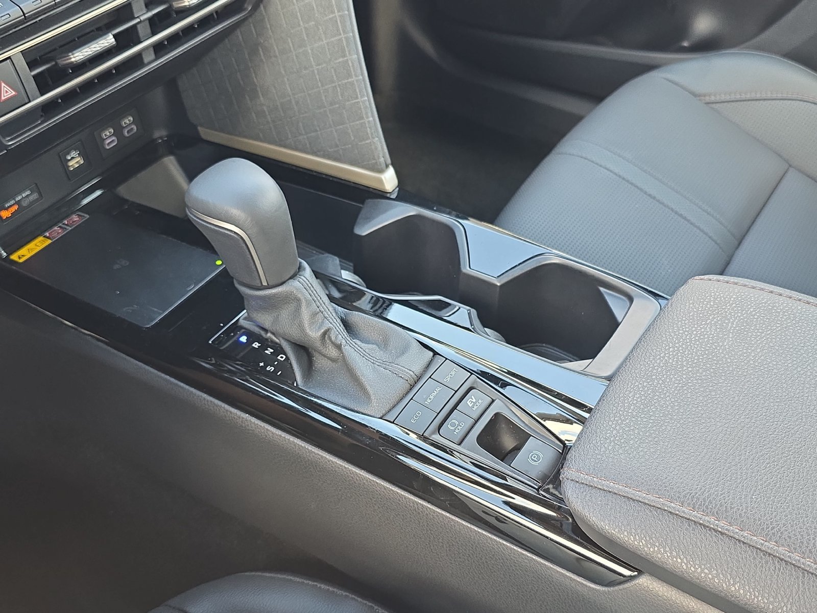 Used 2026 Toyota Camry XLE FWD image 21