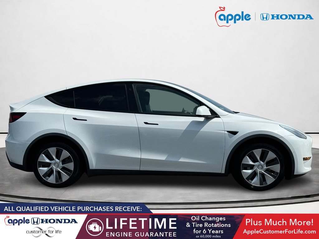 Used 2021 Tesla Model Y Long Range AWD/4WD image 2