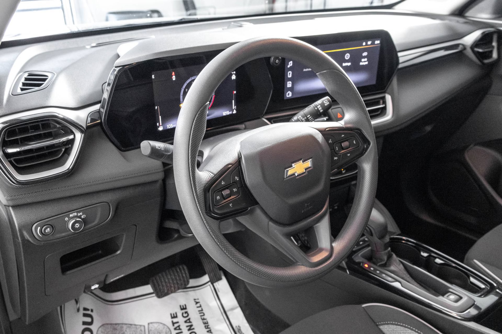 Used 2026 Chevrolet TrailBlazer LS w/ LS Convenience Package FWD image 5