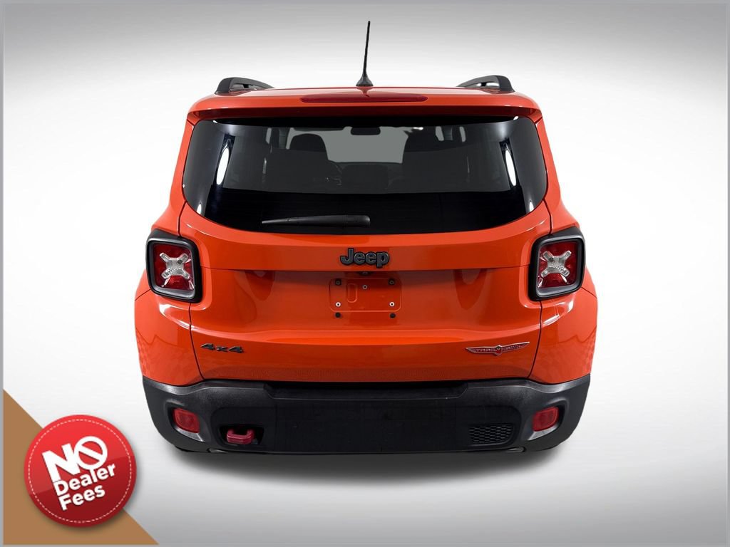 Used 2016 Jeep Renegade Trailhawk AWD/4WD image 5