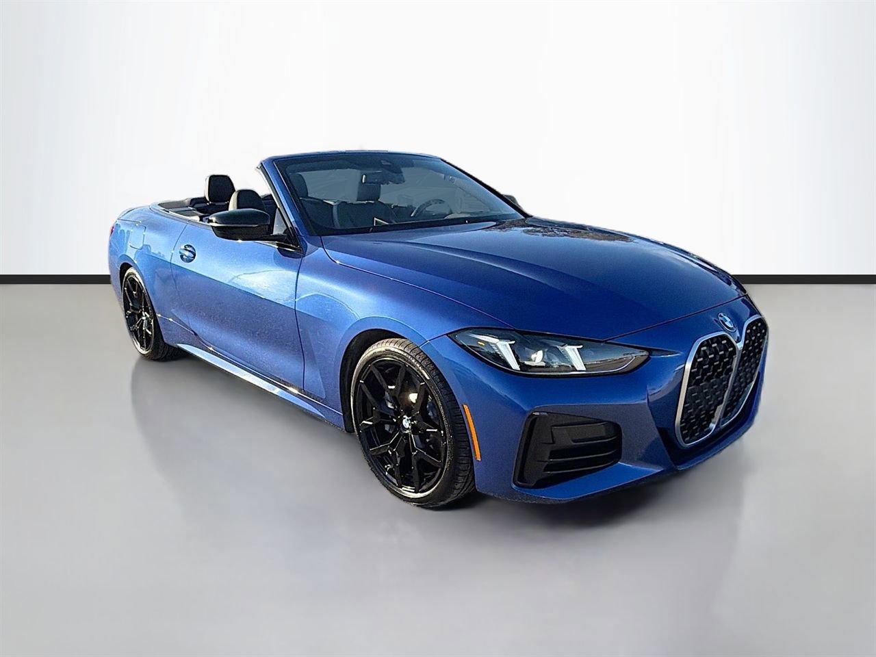 Certified 2025 BMW 430i Convertible image 2