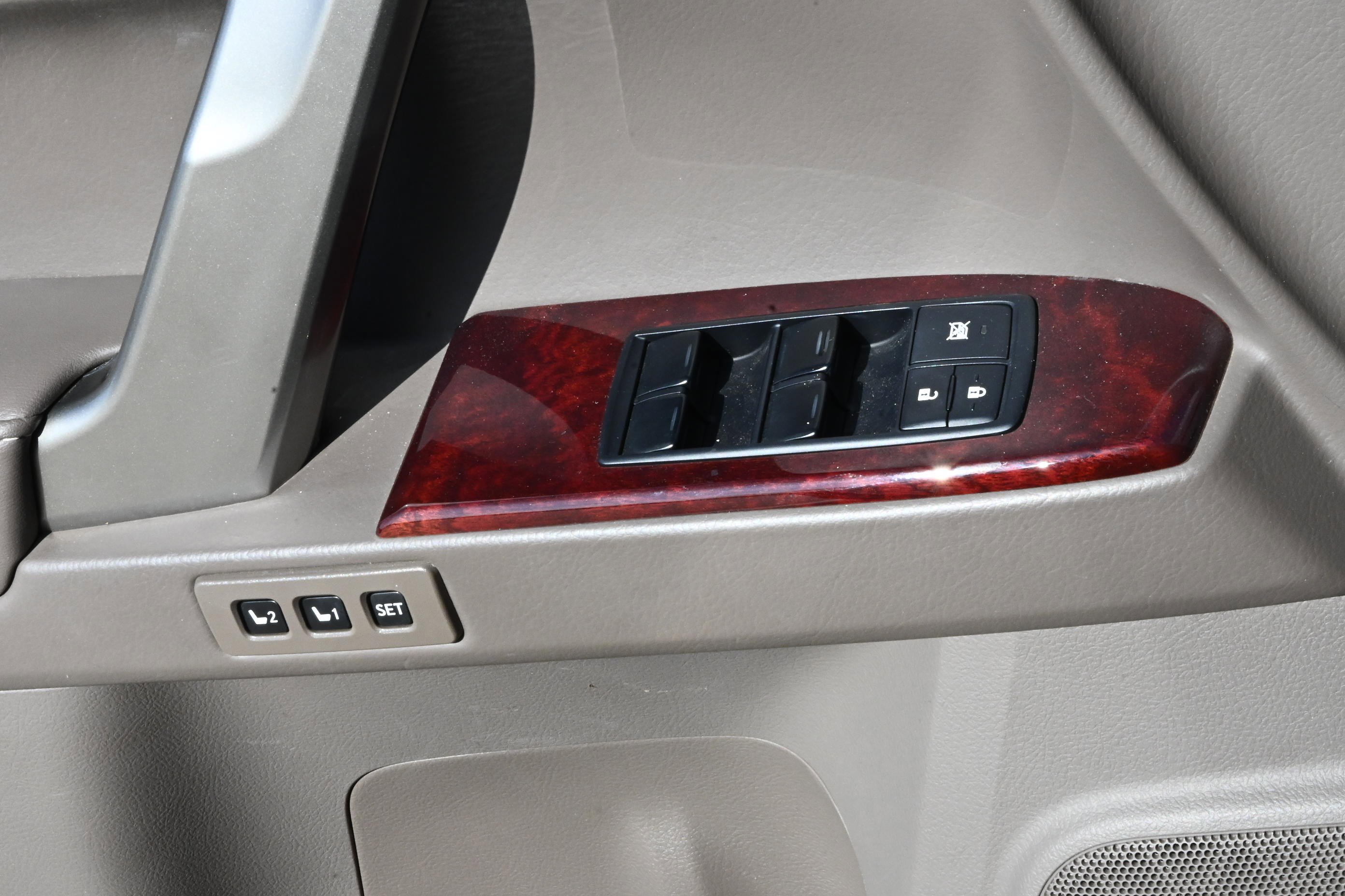 Used 2016 Lexus GX 460 Premium image 25