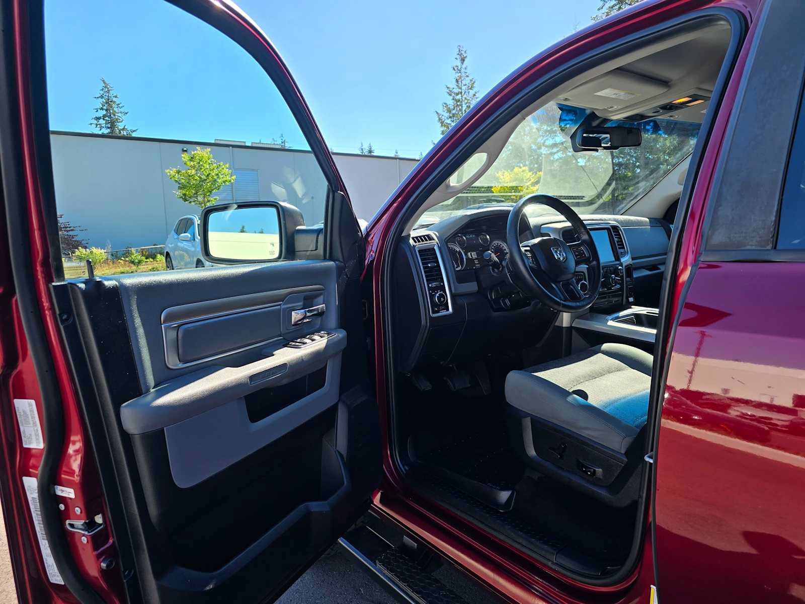 Used 2016 RAM 1500 Big Horn AWD/4WD image 19