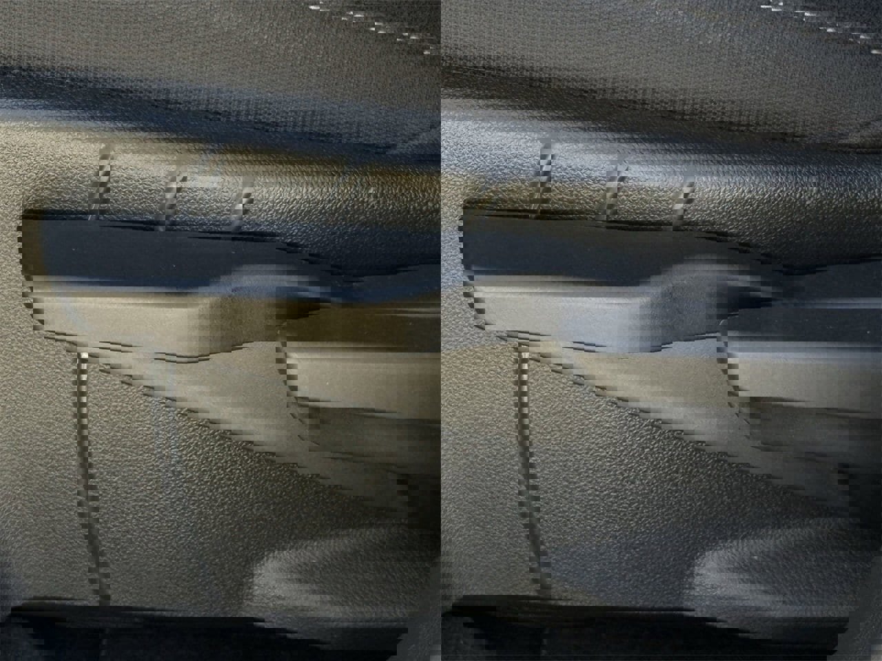 Used 2025 Chevrolet Equinox LT image 24