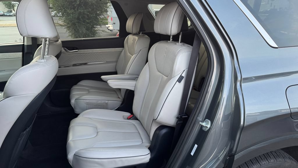 Used 2023 Hyundai Palisade Calligraphy AWD/4WD image 13