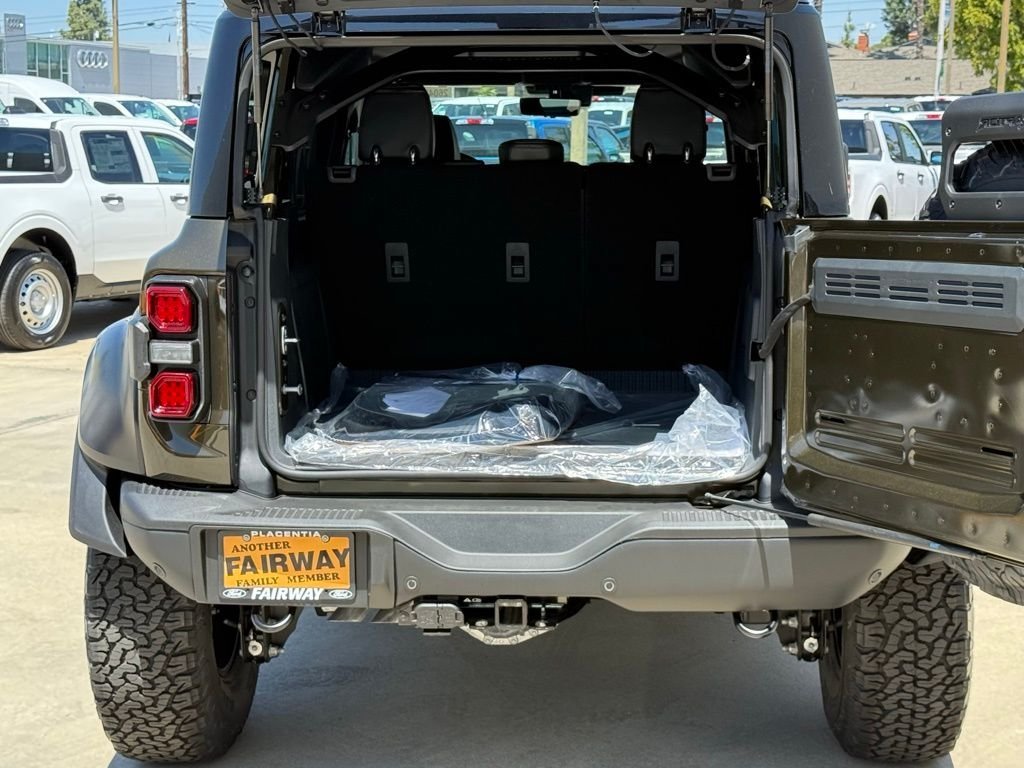 New 2026 Ford Bronco Raptor w/ Interior Carbon Fiber Pack AWD/4WD image 17