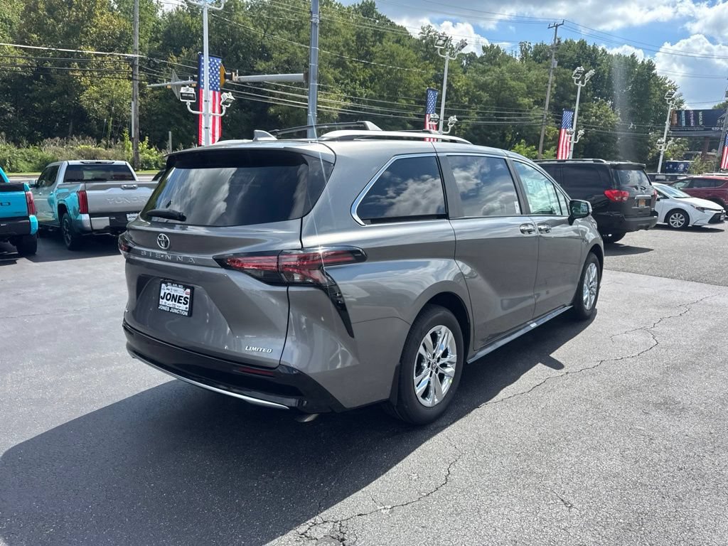New 2026 Toyota Sienna Limited FWD image 5
