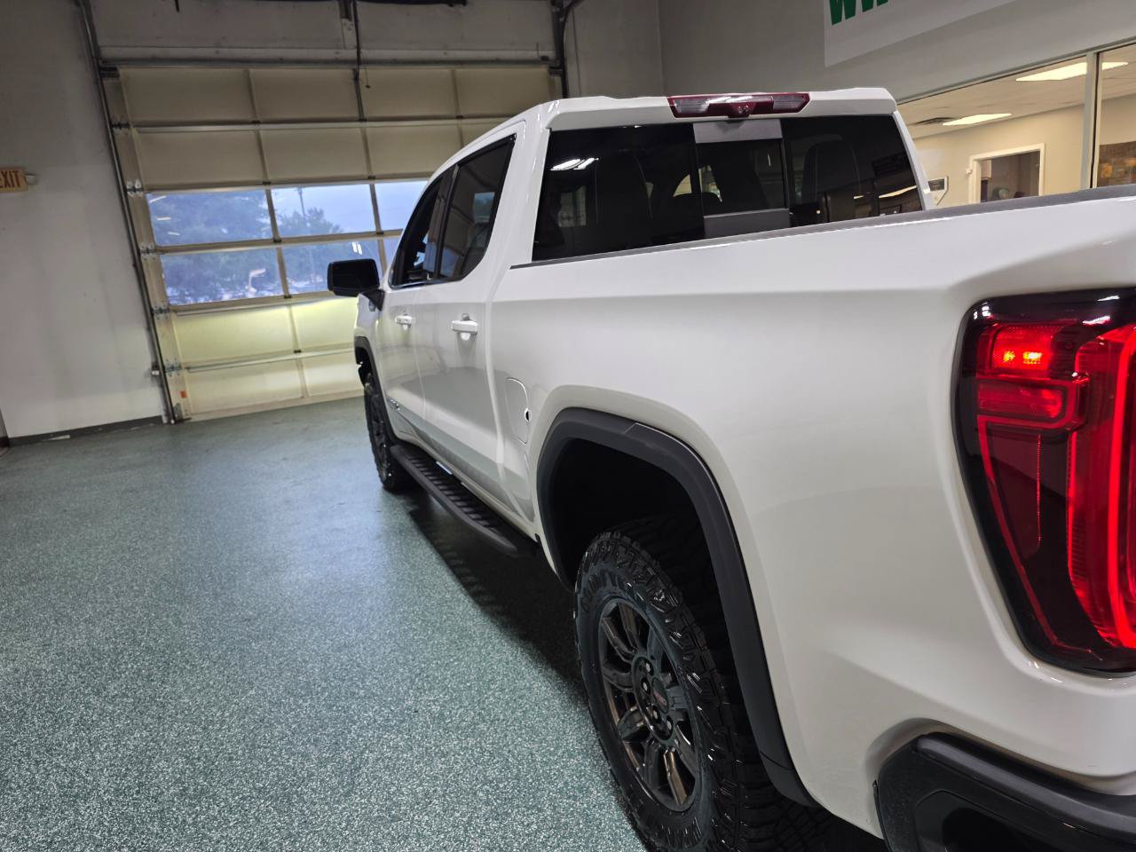 Used 2024 GMC Sierra 1500 AT4X AWD/4WD image 8