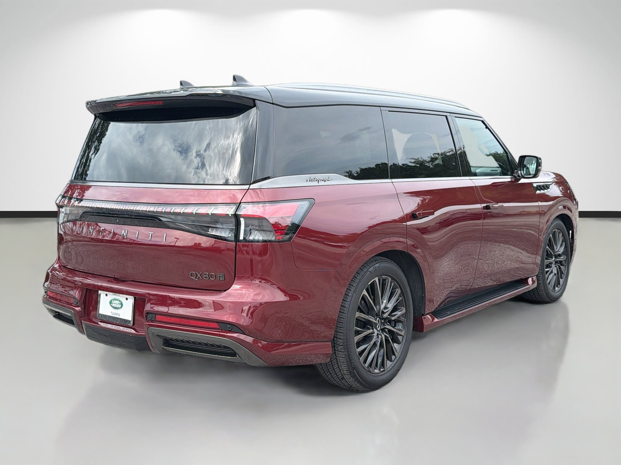 Used 2025 INFINITI QX80 Autograph AWD/4WD image 5
