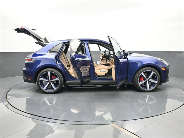Certified 2023 Porsche Macan S image 34