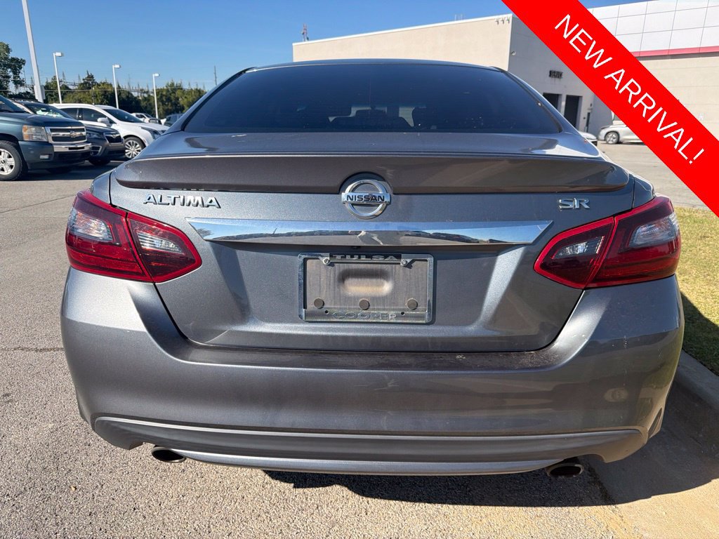 Used 2018 Nissan Altima 2.5 SR FWD image 5