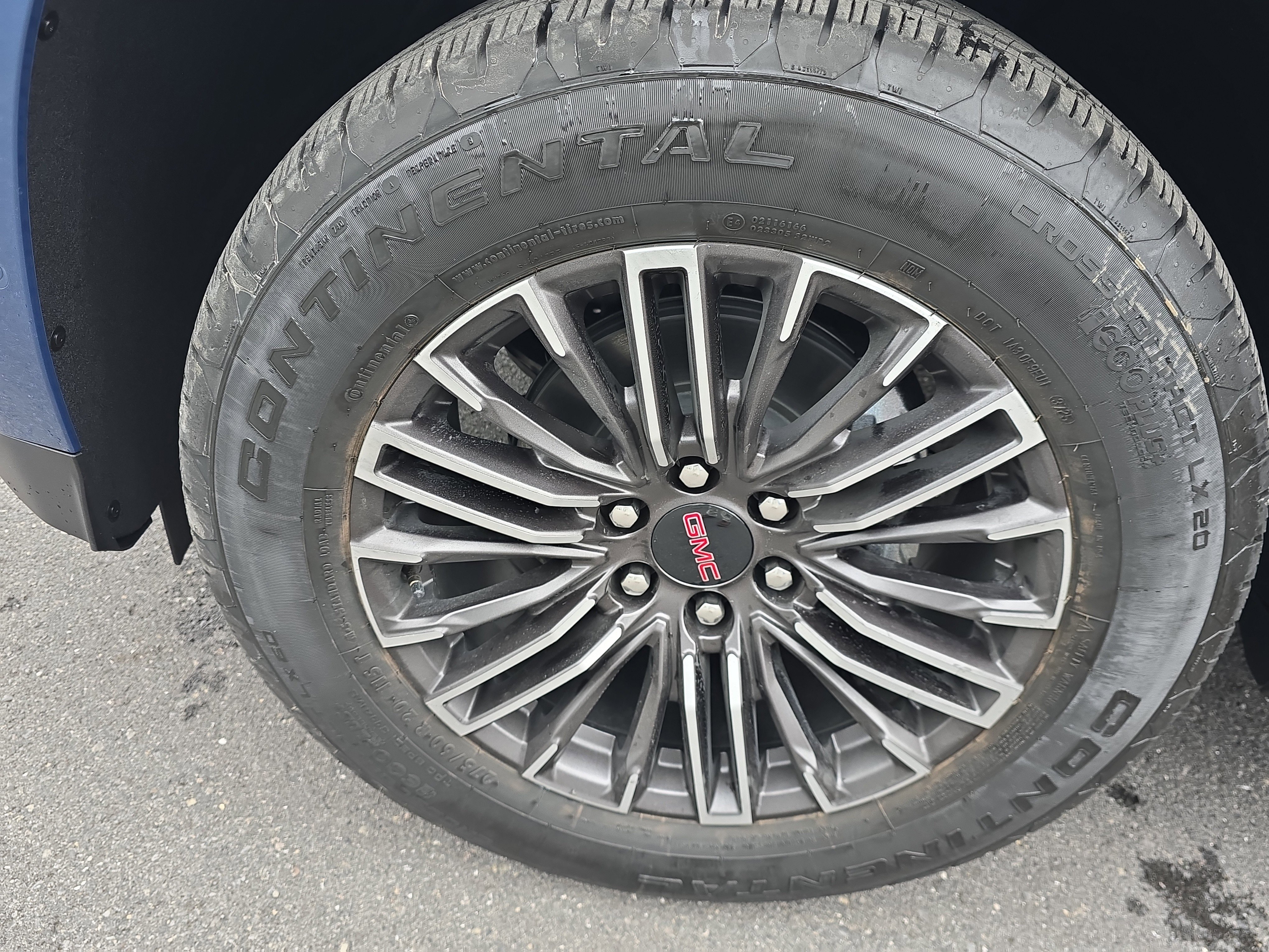 New 2026 GMC Yukon Elevation w/ LPO, Floor Liner Package image 10