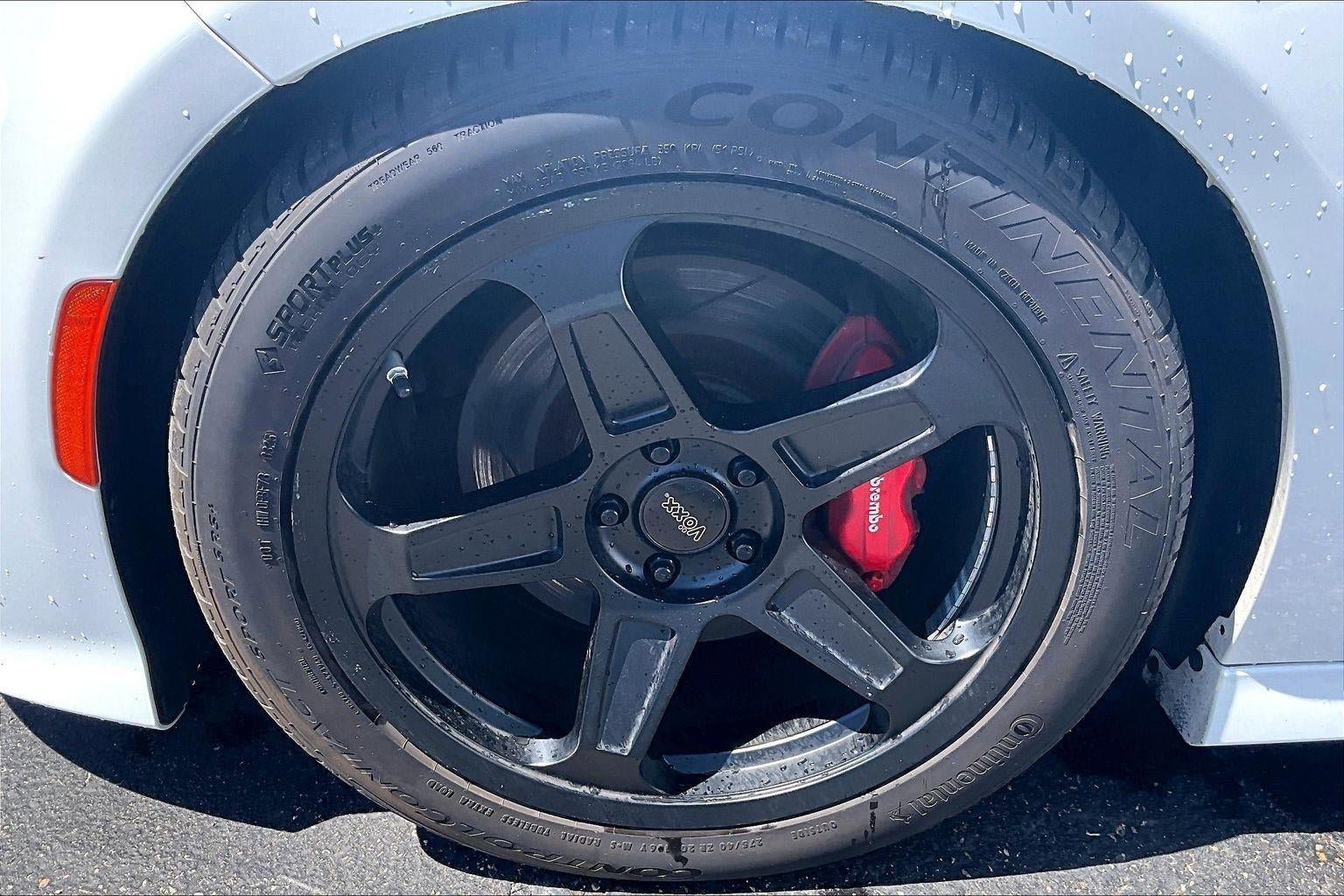Used 2016 Dodge Charger R/T Scat Pack w/ Beats Audio Group RWD image 9
