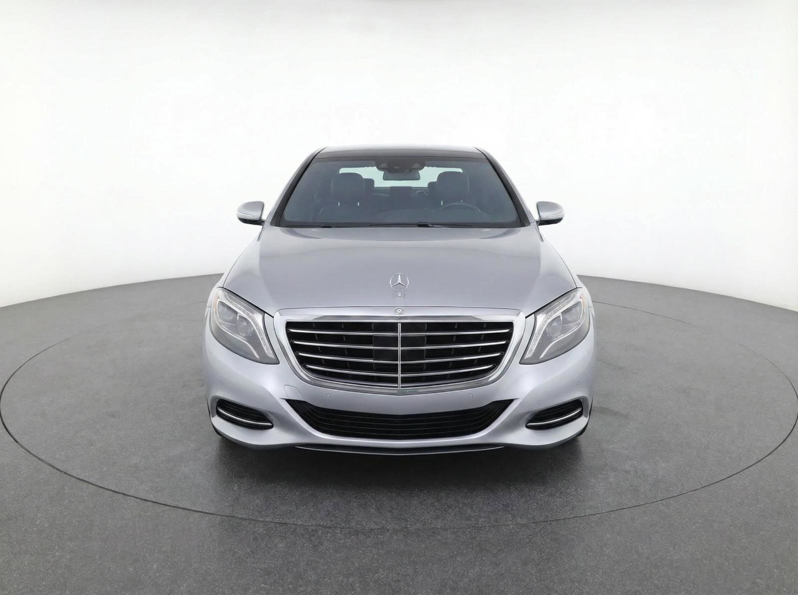 Used 2015 Mercedes-Benz S 550 Sedan image 5