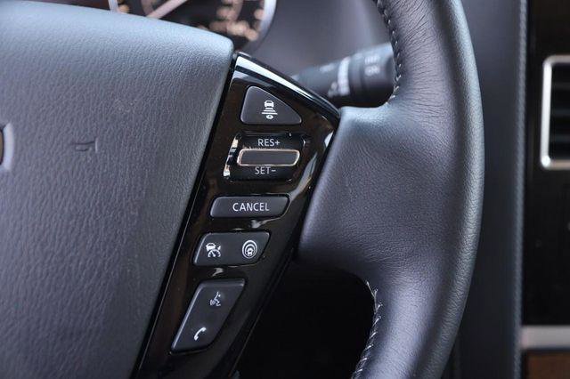 Used 2024 Nissan Armada SL w/ Captain's Chairs Package AWD/4WD image 15