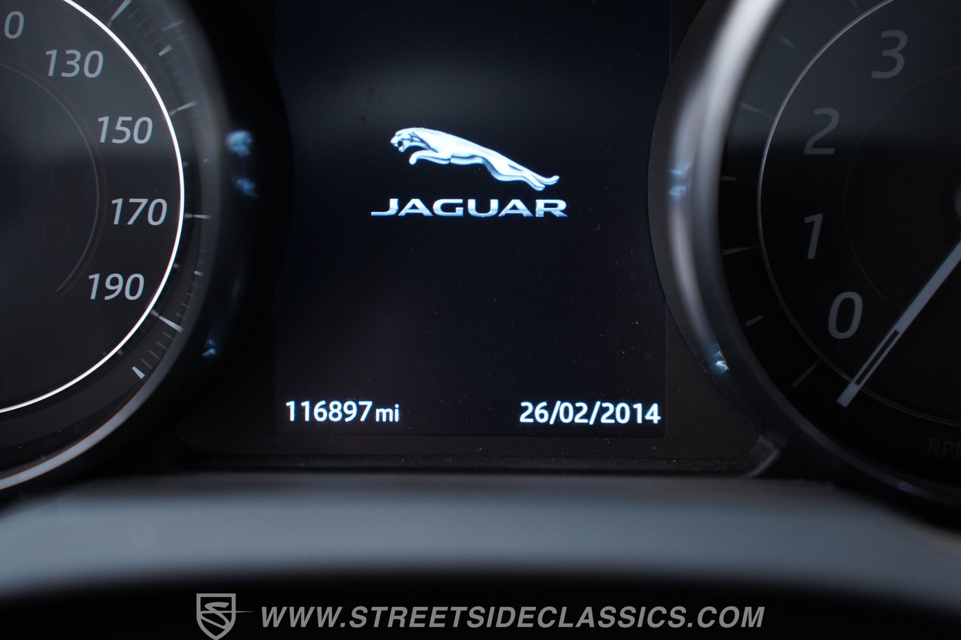 Used 2016 Jaguar F-TYPE Coupe RWD image 34