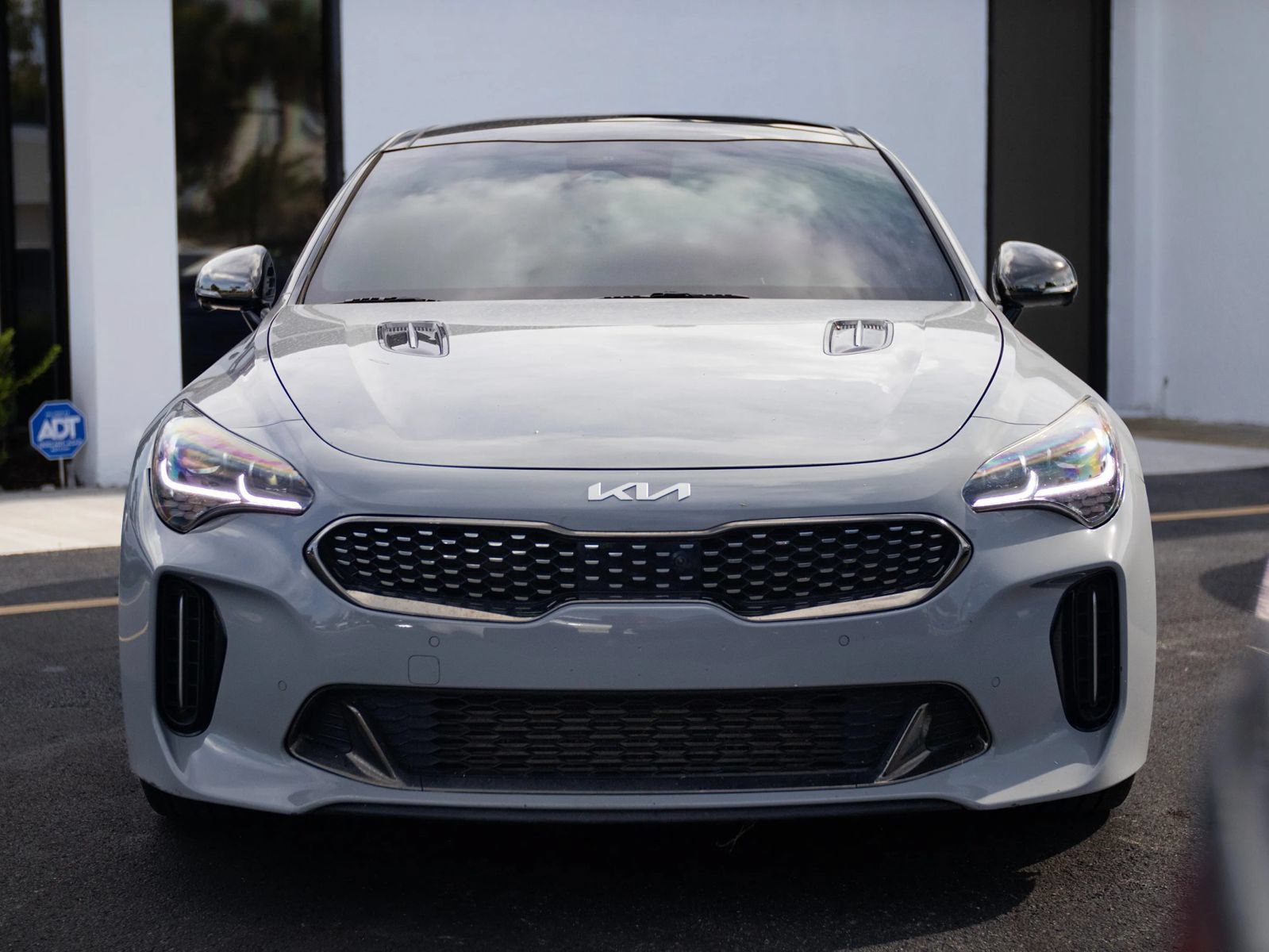 Used 2022 Kia Stinger GT2 w/ Red Interior Color Package RWD image 4