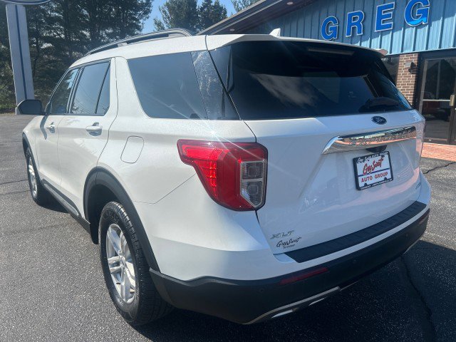 Used 2023 Ford Explorer XLT w/ Equipment Group 202A image 8